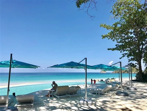 Solution-Dyed Acrylic vs Polyester Canopy: Best Outdoor Shade Fabric